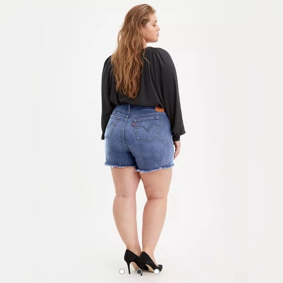 Levi Strauss 501 Original Cut Dark Wash Button Fly Frayed Edge Jean Shor… - Picture 5 of 12